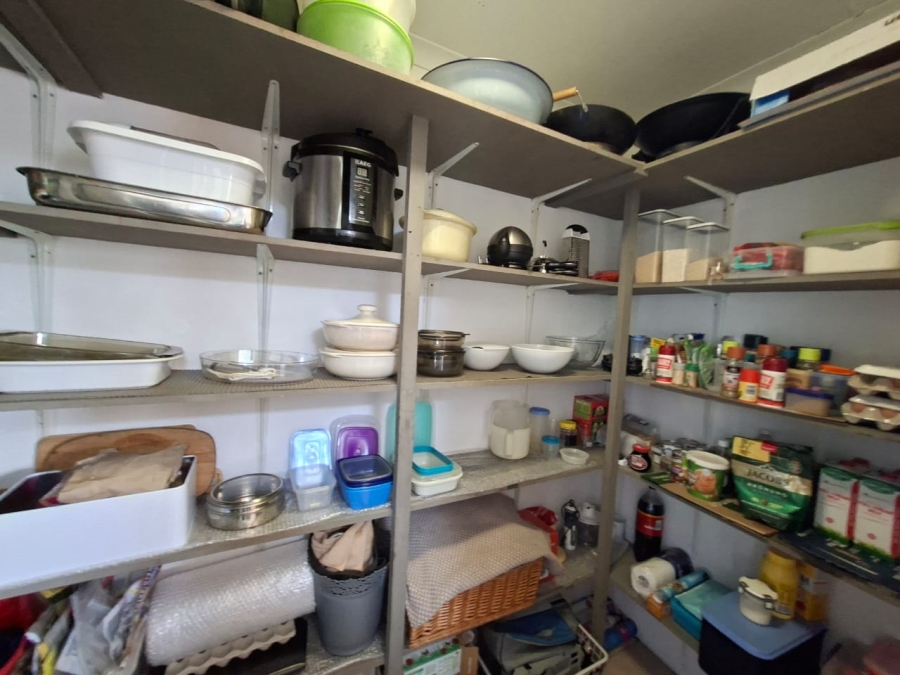 3 Bedroom Property for Sale in Rheeboksfontein Western Cape